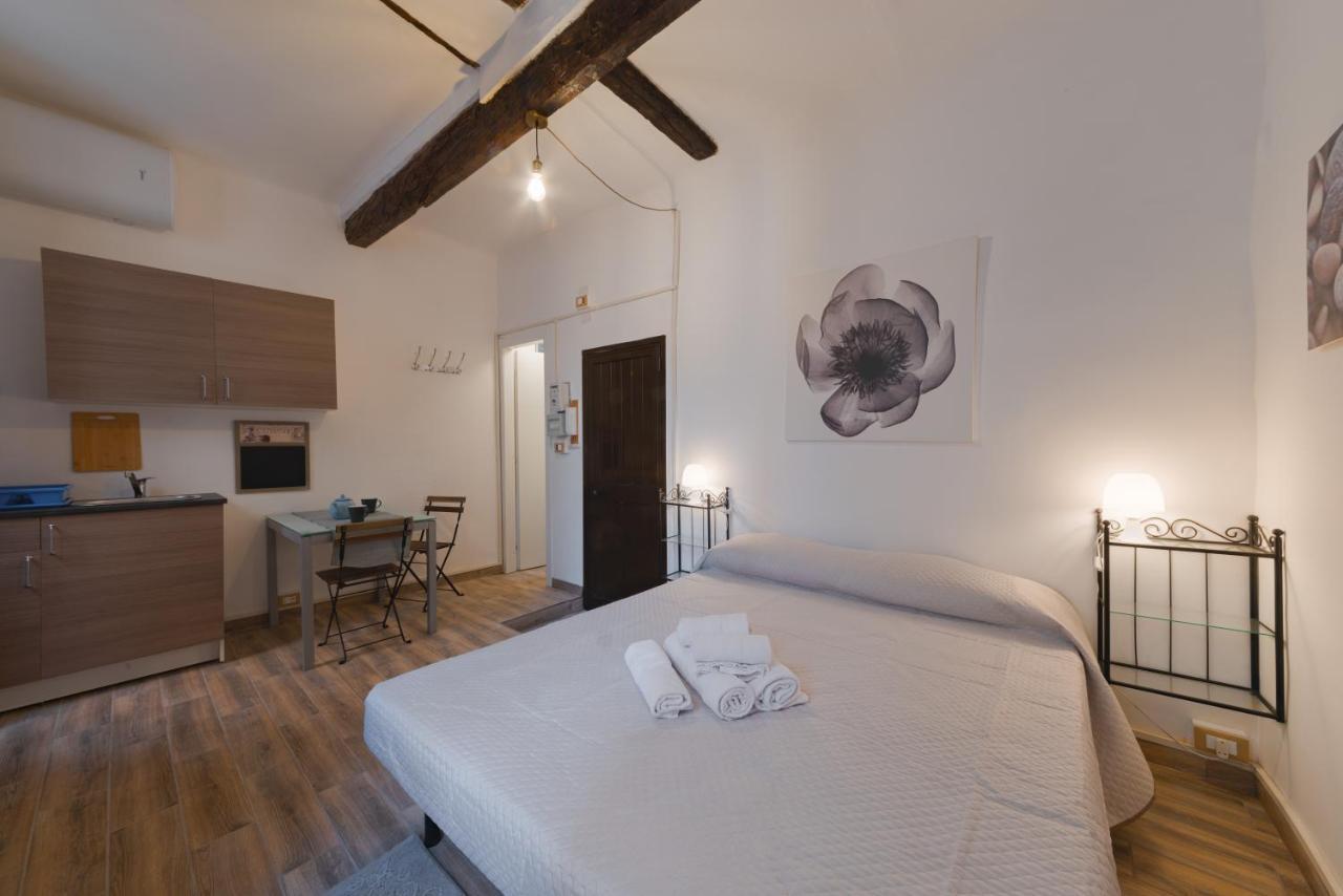 Appartamento Maddalena Alto - Affitti Brevi Italia Генуа Екстериор снимка